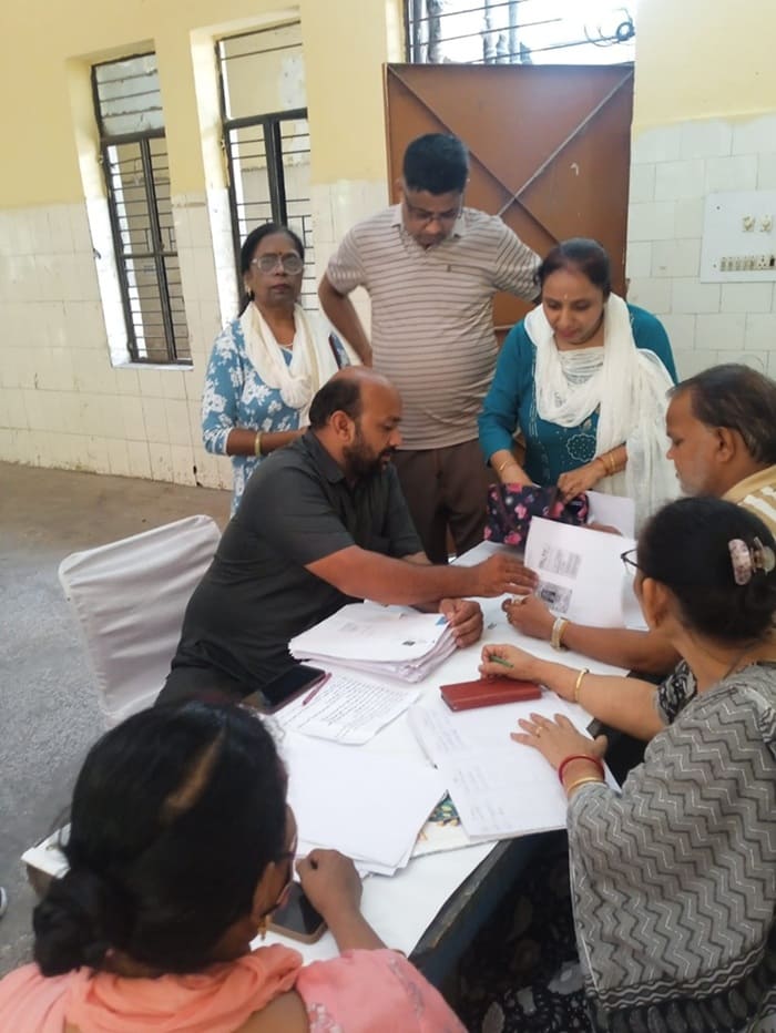 Helping Women Access Government Welfare Schemes